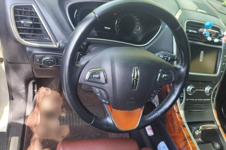 Used Lincoln MKX 2015 2.7T Four-Wheel Drive Prestige Edition Steering Wheel
