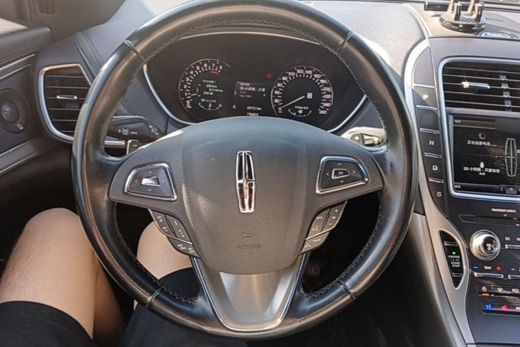 Used Lincoln MKX 2015 2.0T Four-Wheel Drive Luxury Edition Steering Wheel