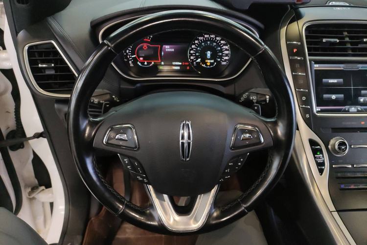 Used Lincoln MKX 2015 2.0T Four-Wheel Drive Luxury Edition Steering Wheel