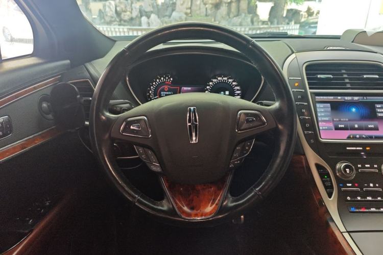 Used Lincoln MKX 2015 2.7T Four-Wheel Drive Prestige Edition Steering Wheel