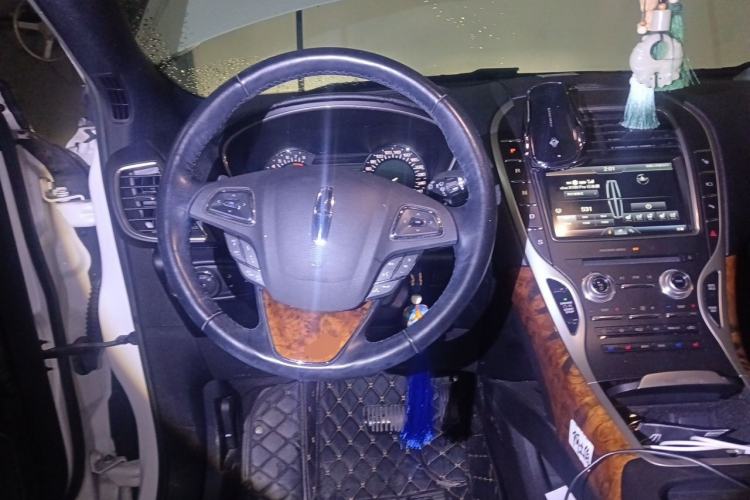 Used Lincoln MKX 2015 2.7T Four-Wheel Drive Prestige Edition Steering Wheel