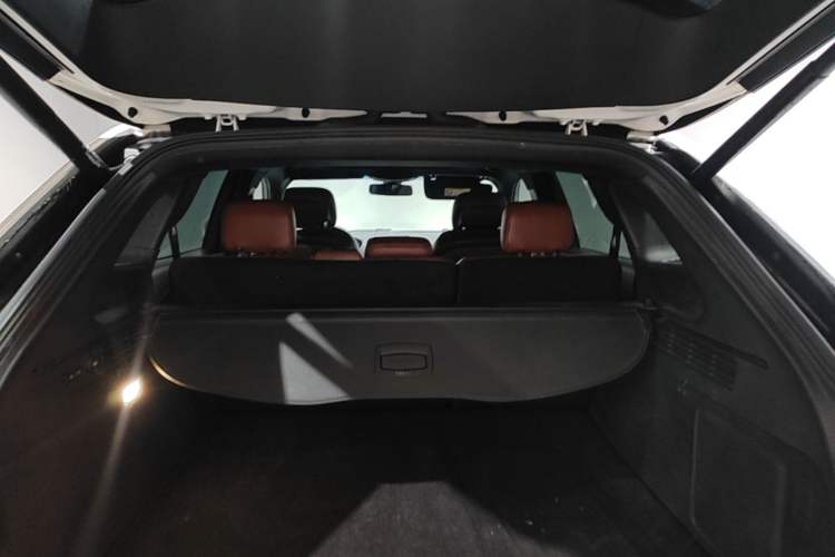 Used Lincoln MKX 2015 2.7T Four-Wheel Drive Prestige Edition Trunk