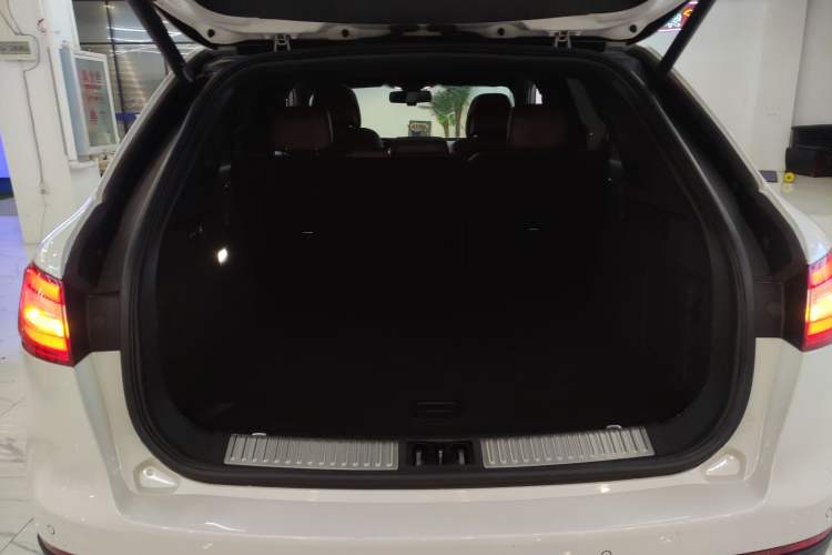 Used Lincoln MKX 2015 2.0T Four-Wheel Drive Luxury Edition Trunk