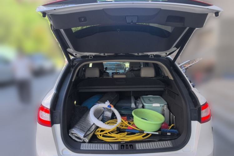 Used Lincoln MKX 2015 2.0T Two-Wheel Drive Deluxe Edition Trunk