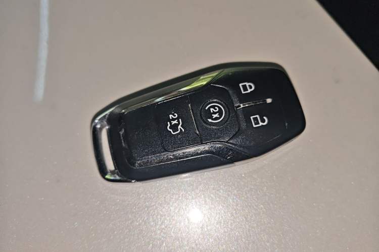 Used Lincoln MKX 2015 2.0T Four-Wheel Drive Luxury Edition Vehicle Key