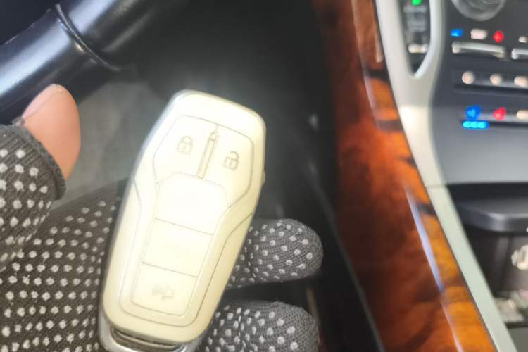 Used Lincoln MKX 2015 2.7T Four-Wheel Drive Prestige Edition Vehicle Key