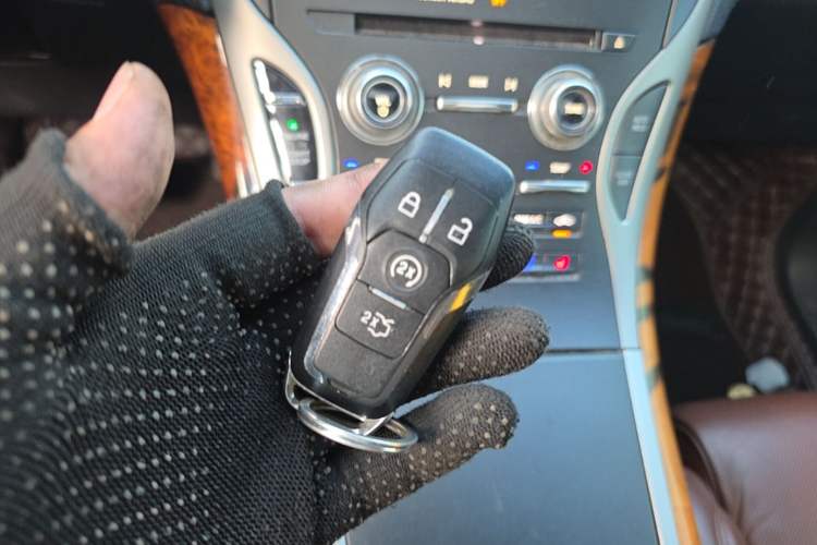 Used Lincoln MKX 2015 2.7T Four-Wheel Drive Prestige Edition Vehicle Key