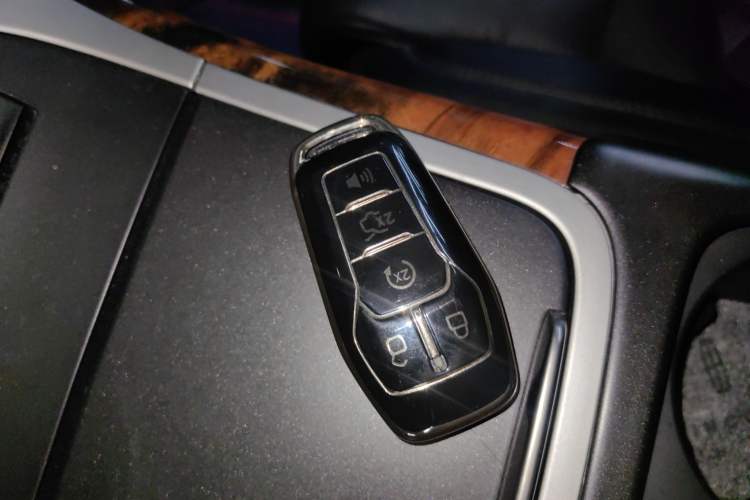 Used Lincoln MKX 2015 2.7T Four-Wheel Drive Prestige Edition Vehicle Key