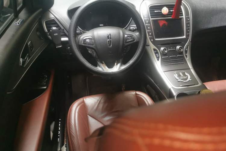 Used Lincoln MKX  Steering Wheel