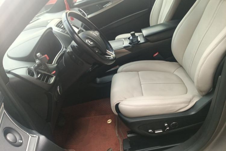 Used Lincoln MKX  Left Front Seat