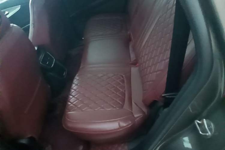 Used Lincoln MKX 2016 2.7T Reserve U.S.-Spec Version Left Rear Seat