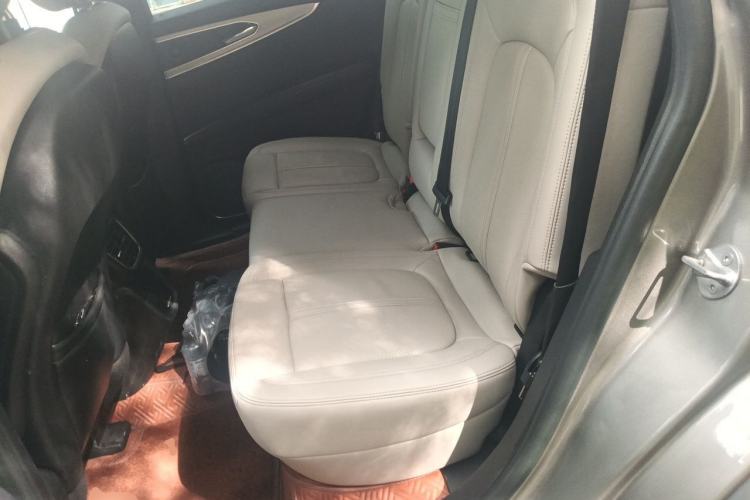 Used Lincoln MKX  Left Rear Seat