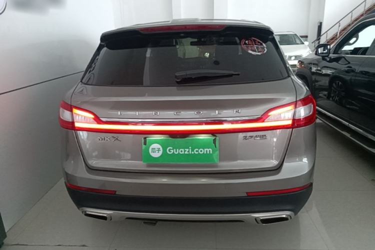 Used Lincoln MKX 2016 2.7T Reserve U.S.-Spec Version Rear