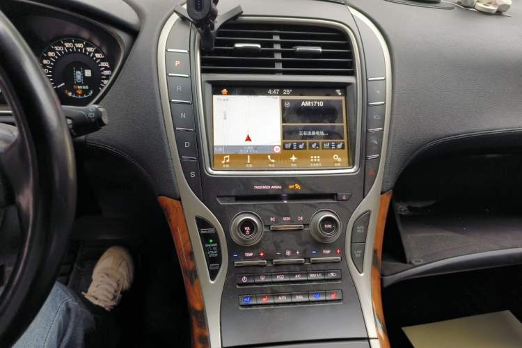 Used Lincoln MKX 2017 2.7T Four-Wheel Drive Prestige Edition Audio And AC Panel