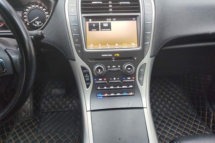 Used Lincoln MKX 2017 2.0T Four-Wheel Drive Zunya Edition Audio And AC Panel