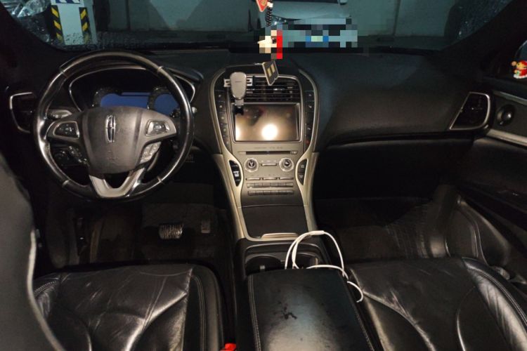 Used Lincoln MKX 2017 2.0T Four-Wheel Drive Zunya Edition Center Console