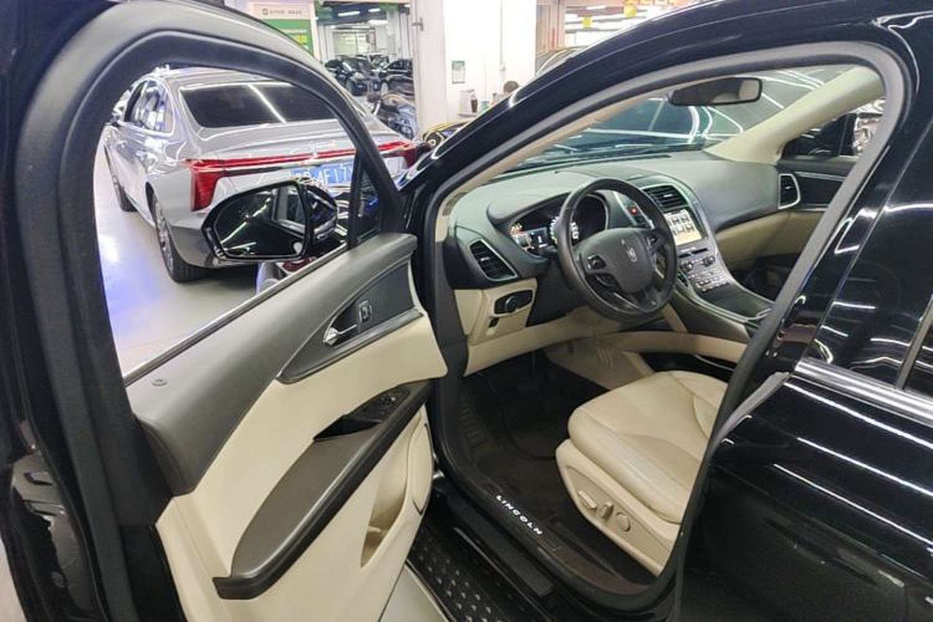 Used Lincoln MKX 2017 2.0T Two-Wheel Drive Deluxe Edition Driver Seat