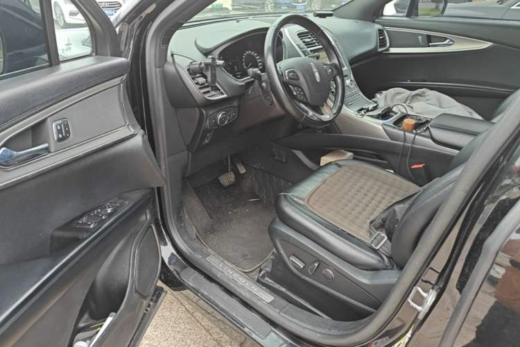 Used Lincoln MKX 2017 2.0T Two-Wheel Drive Deluxe Edition Driver Seat