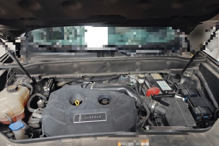 Used Lincoln MKX 2017 2.0T Two-Wheel Drive Deluxe Edition Engine Bay