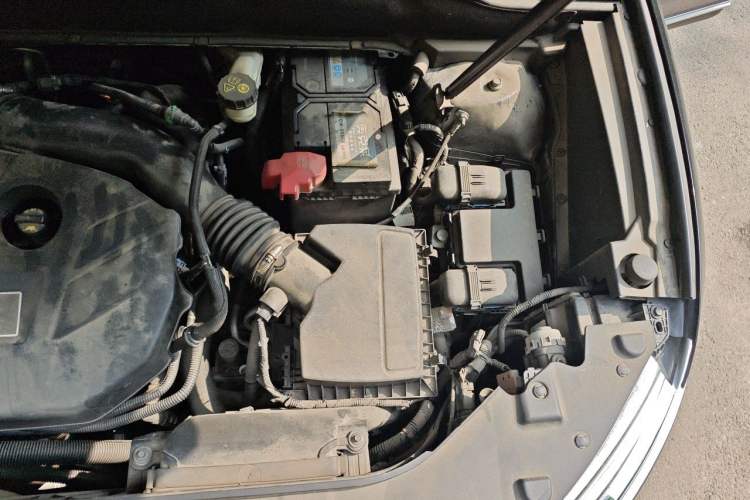 Used Lincoln MKX 2017 2.0T Four-Wheel Drive Zunya Edition Engine Bay Left
