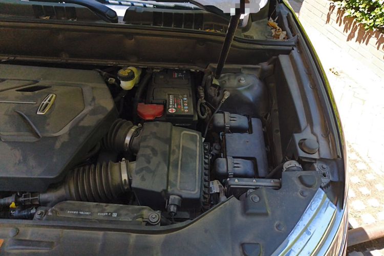 Used Lincoln MKX 2017 2.7T Four-Wheel Drive Prestige Edition Engine Bay Left