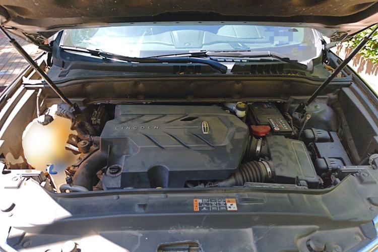 Used Lincoln MKX 2017 2.7T Four-Wheel Drive Prestige Edition Engine Bay