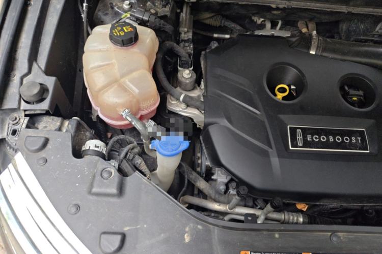 Used Lincoln MKX 2017 2.0T Four-Wheel Drive Zunya Edition Engine Bay Right