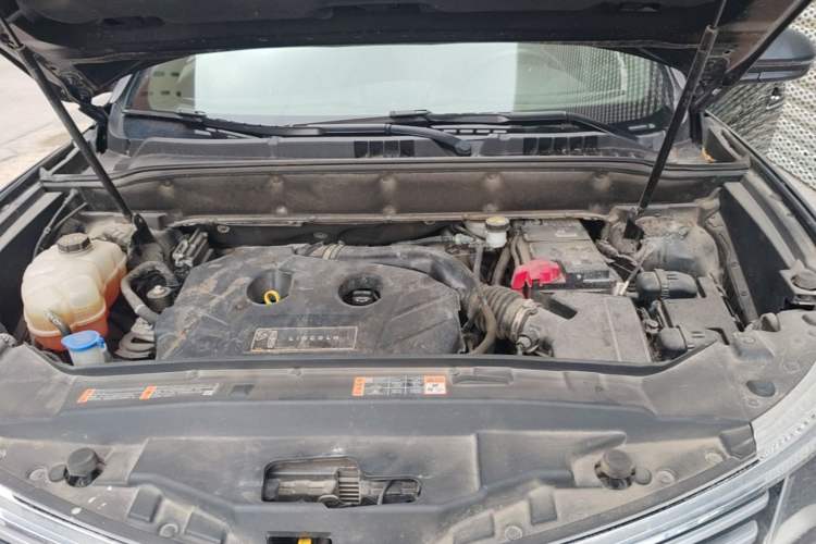 Used Lincoln MKX 2017 2.0T Two-Wheel Drive Deluxe Edition Engine Bay