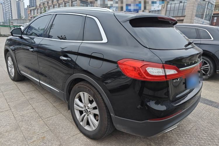 Used Lincoln MKX 2017 2.0T Two-Wheel Drive Deluxe Edition Exterior 2