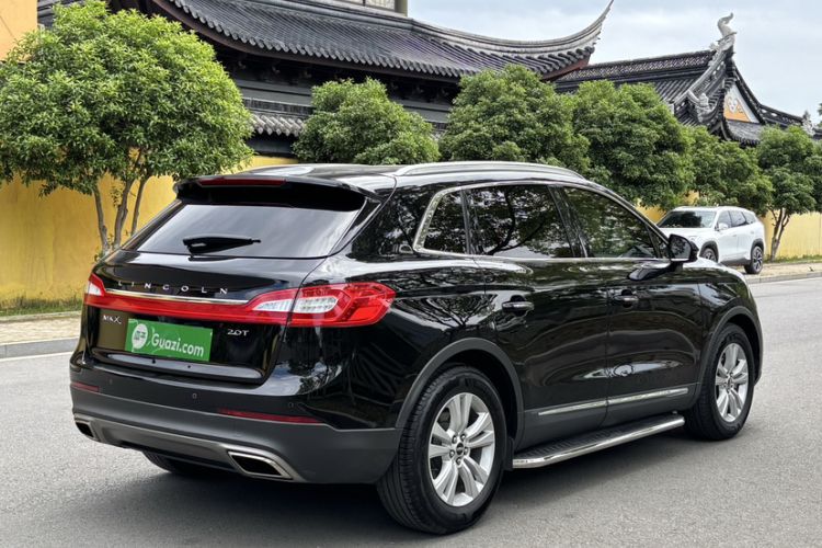Used Lincoln MKX 2017 2.0T Two-Wheel Drive Deluxe Edition Exterior 5