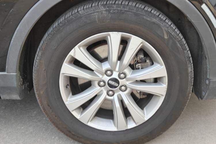 Used Lincoln MKX 2017 2.0T Two-Wheel Drive Deluxe Edition Exterior 7