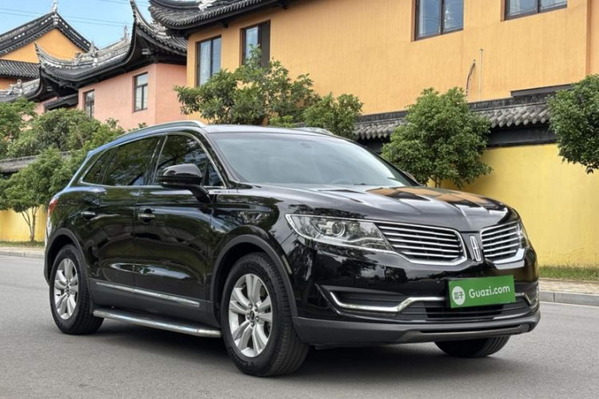 Used Lincoln MKX 2017 2.0T Two-Wheel Drive Deluxe Edition Exterior 8