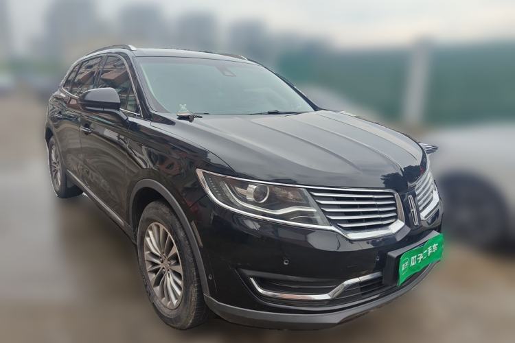 Used Lincoln MKX 2017 2.0T Four-Wheel Drive Zunya Edition Front Right 45 Deg