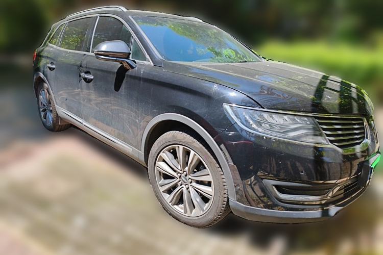 Used Lincoln MKX 2017 2.7T Four-Wheel Drive Prestige Edition Front Right 45 Deg