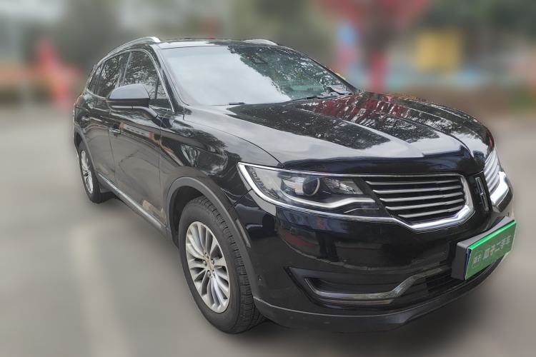 Used Lincoln MKX 2017 2.0T Four-Wheel Drive Zunya Edition Front Right 45 Deg