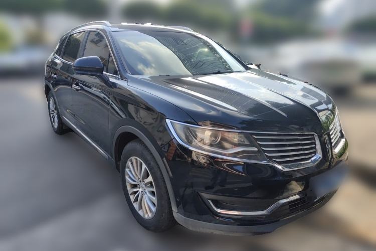 Used Lincoln MKX 2017 2.0T Four-Wheel Drive Zunya Edition Front Right 45 Deg