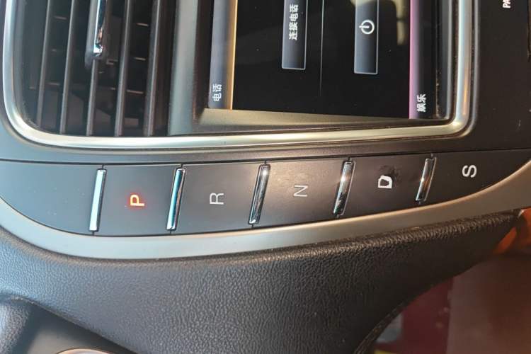 Used Lincoln MKX 2017 2.7T Four-Wheel Drive Prestige Edition Gear Lever