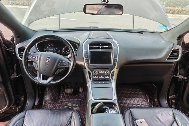 Used Lincoln MKX 2017 2.0T Two-Wheel Drive Deluxe Edition Interior 2