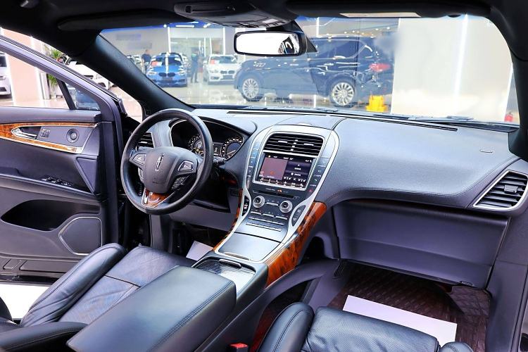 Used Lincoln MKX 2017 2.7T Four-Wheel Drive Prestige Edition Interior 3