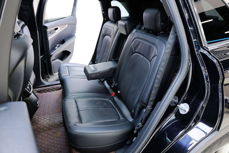 Used Lincoln MKX 2017 2.7T Four-Wheel Drive Prestige Edition Interior 8