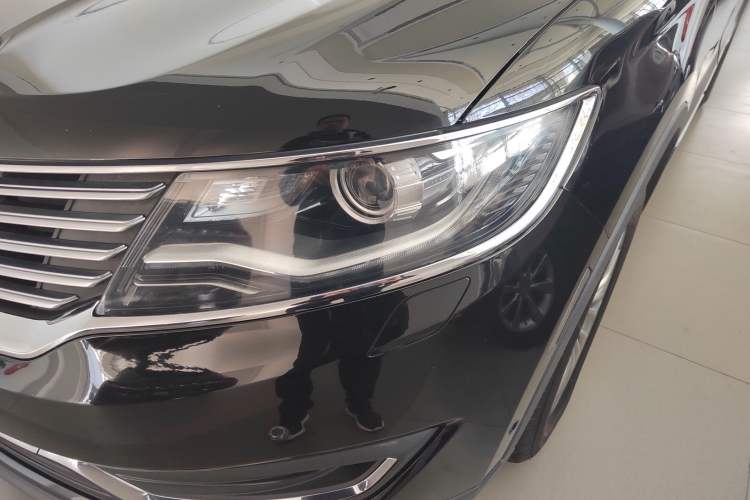 Used Lincoln MKX 2017 2.0T Four-Wheel Drive Zunya Edition Left Front Headlight