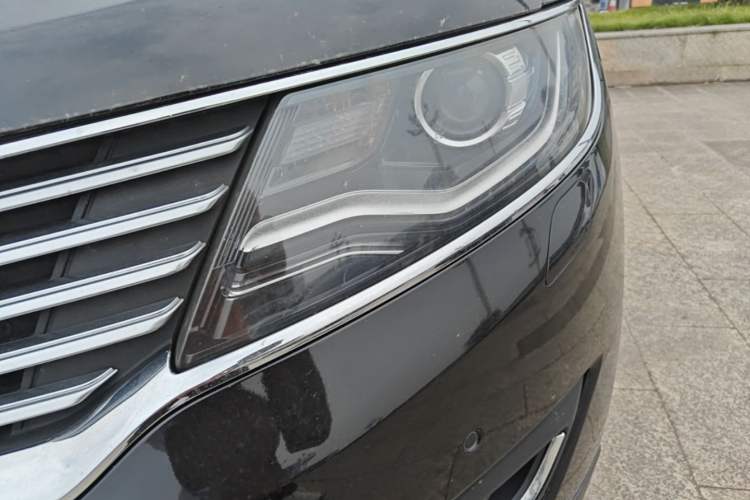 Used Lincoln MKX 2017 2.0T Two-Wheel Drive Deluxe Edition Left Front Headlight