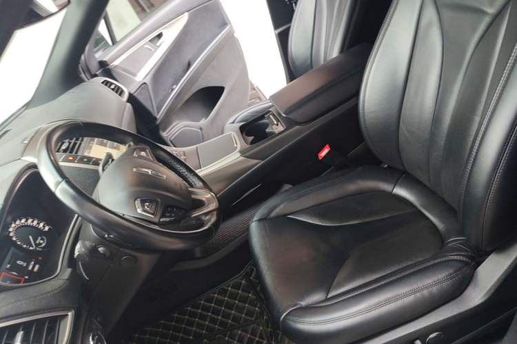 Used Lincoln MKX 2017 2.0T Two-Wheel Drive Deluxe Edition Left Front Seat