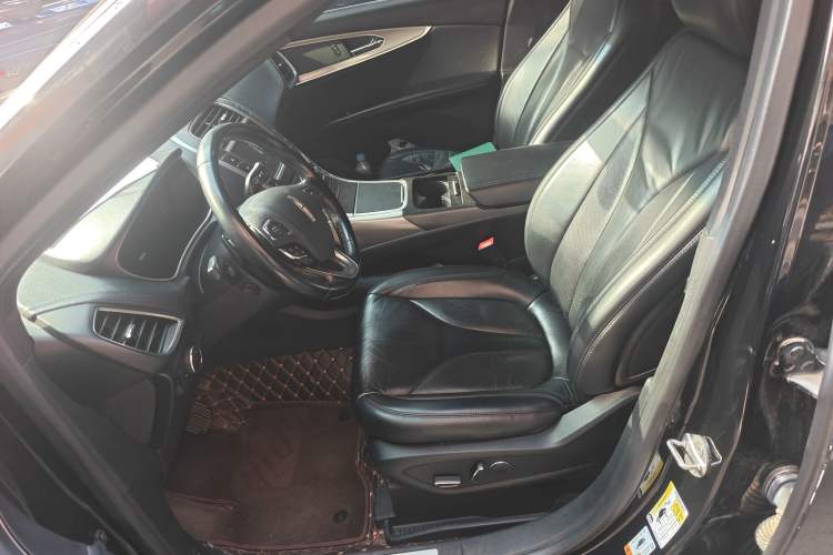 Used Lincoln MKX 2017 2.0T Two-Wheel Drive Deluxe Edition Left Front Seat