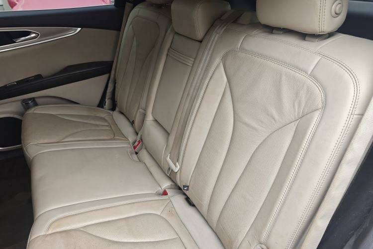 Used Lincoln MKX 2017 2.0T Four-Wheel Drive Zunya Edition Left Rear Seat