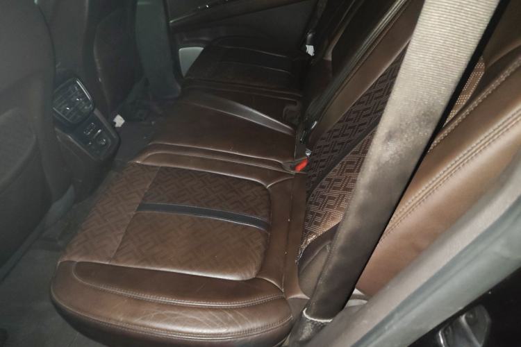 Used Lincoln MKX 2017 2.7T Four-Wheel Drive Presidential Series Left Rear Seat