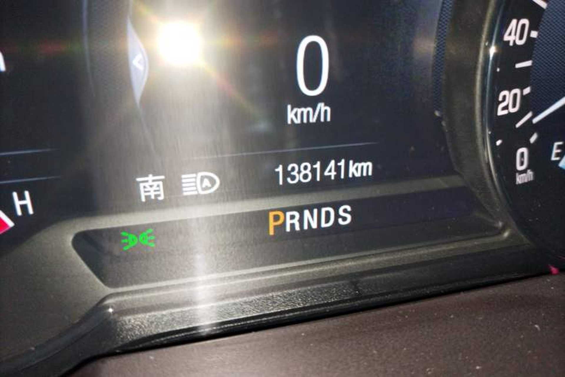 Used Lincoln MKX 2017 2.0T Four-Wheel Drive Zunya Edition Odometer Close Up