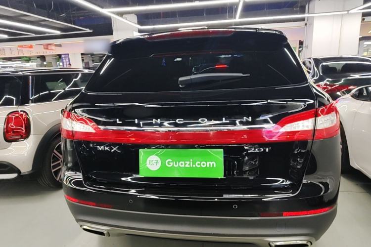 Used Lincoln MKX 2017 2.0T Two-Wheel Drive Deluxe Edition Rear