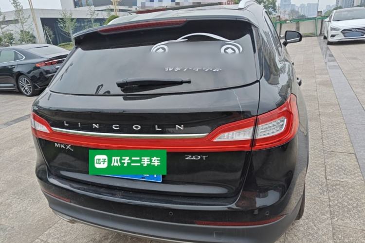 Used Lincoln MKX 2017 2.0T Two-Wheel Drive Deluxe Edition Rear