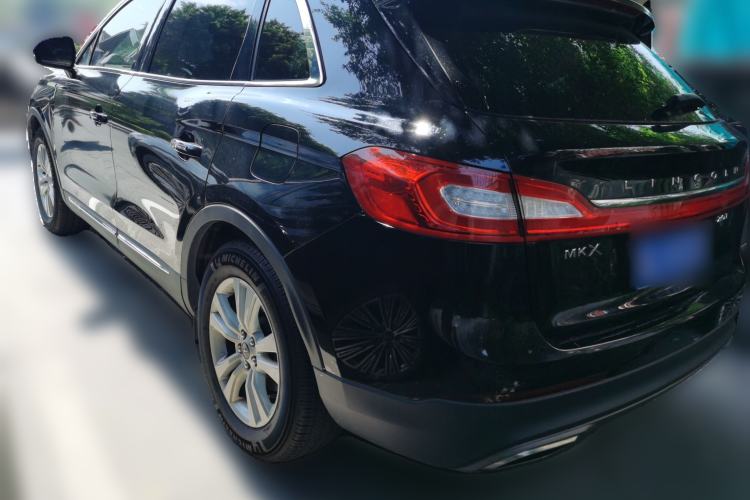 Used Lincoln MKX 2017 2.0T Two-Wheel Drive Deluxe Edition Rear Left 45 Deg